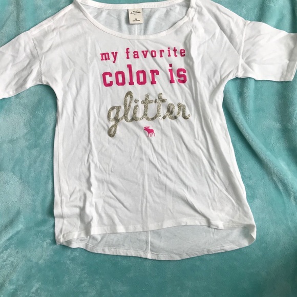 Abercrombie and Fitch t-shirt with glitter detail - Picture 3 of 3